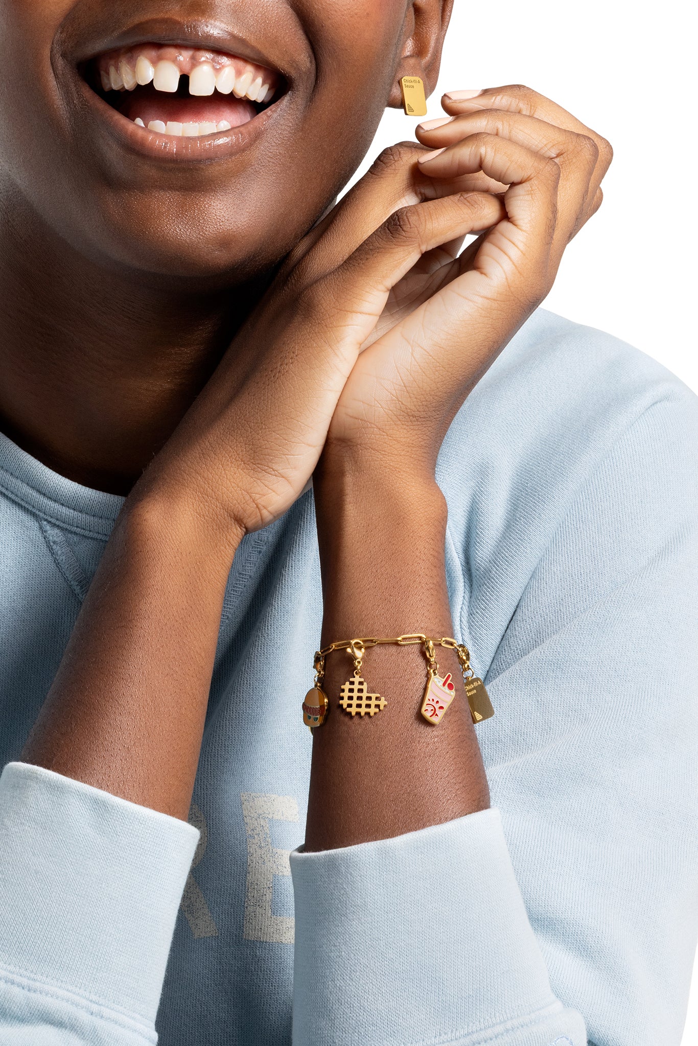 Chick-fil-A Classics Gold Charm Set | Chick-fil-A – Shop  display picture 2